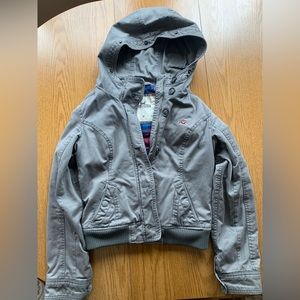 Hollister Lightweight Cropped Plaid Utility Hooded Zip Button Up Fall Jacket